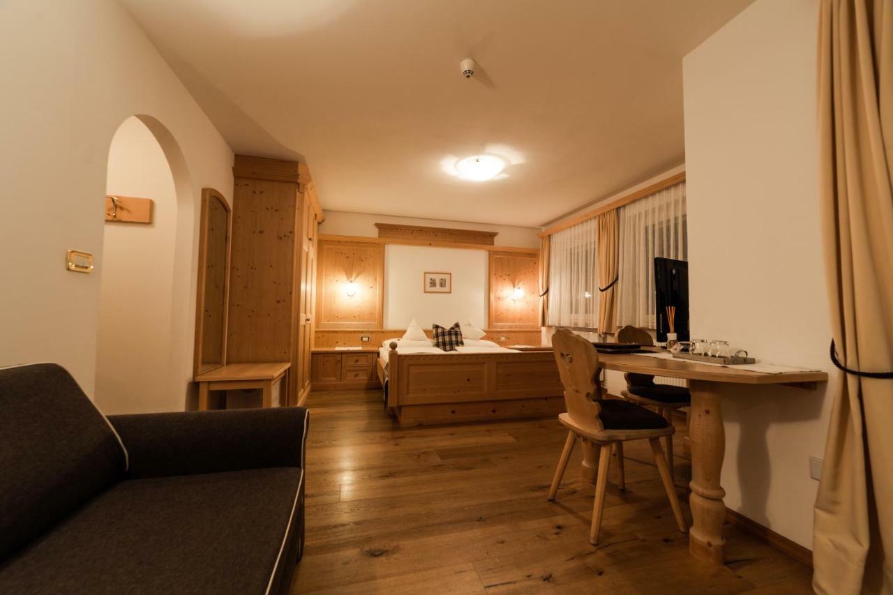 Garni Villa Erna Сельва-ди-Валь-Гардена Экстерьер фото
